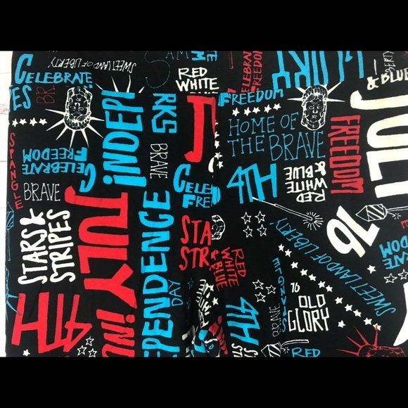 SOFT Limited Americana NY Print Petite Leggings - Picture 2 of 6